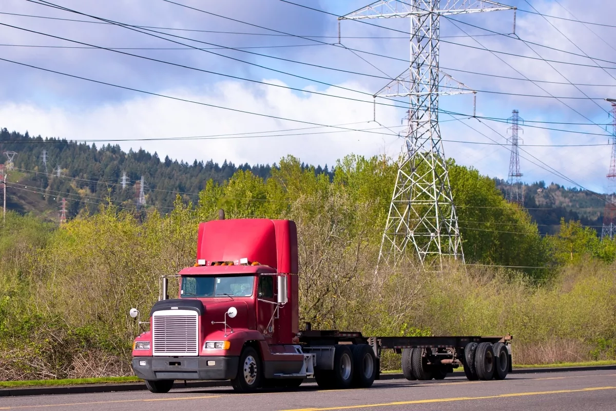 eHighways: Power Lines Running Electric Semi-Trucks