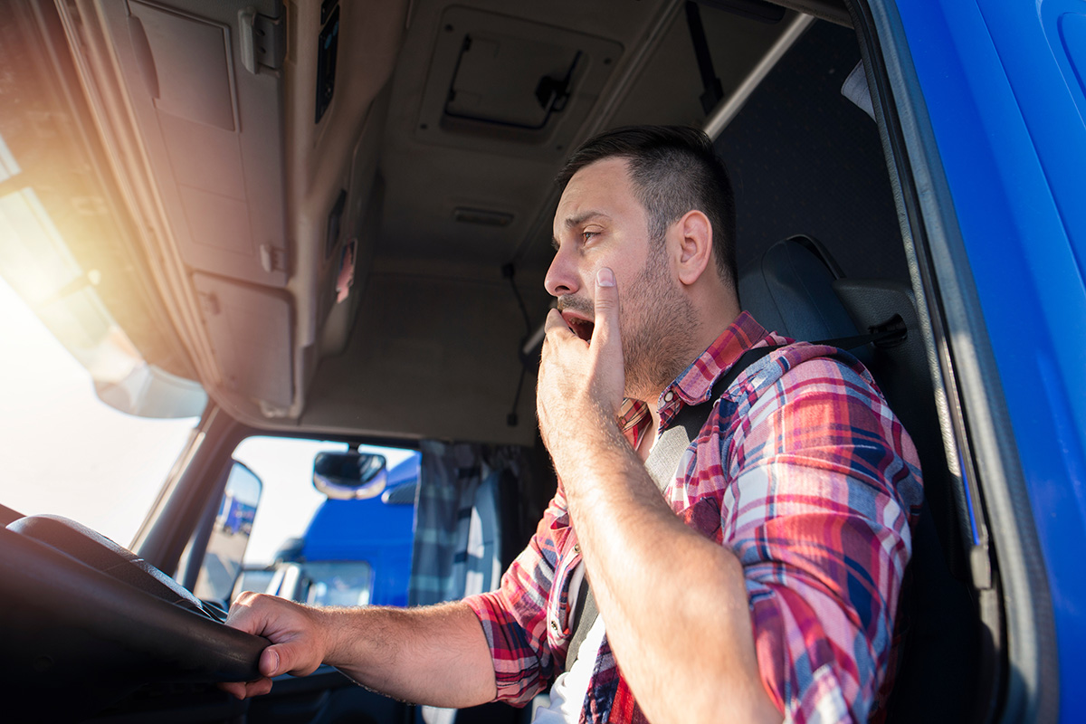 How Truckers Can Battle Fatigue on the Road